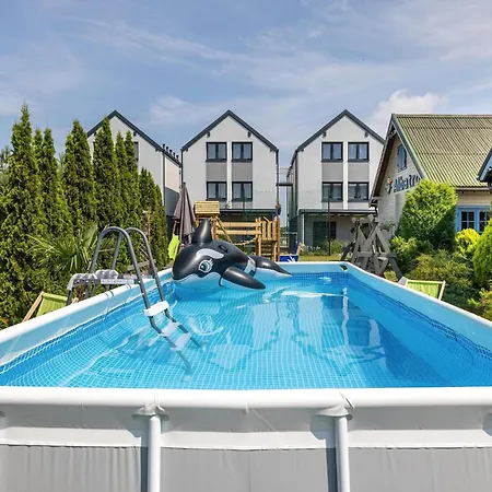 Terraced House In Near Sandy *