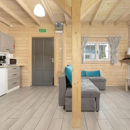 Terraced House In Near Sandy * Rewal