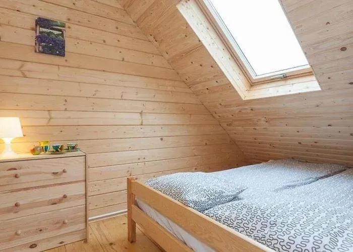 Terraced House In Near Sandy Rewal