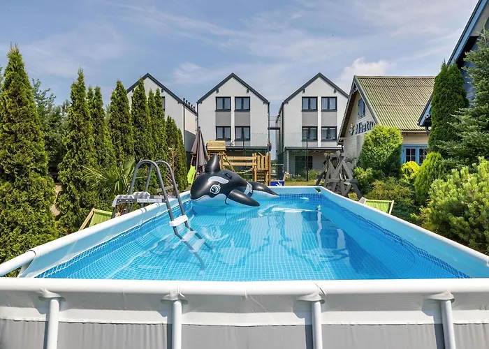 Terraced House In Near Sandy *